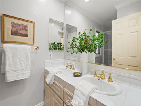 1162 Castlegate , North Tustin, CA