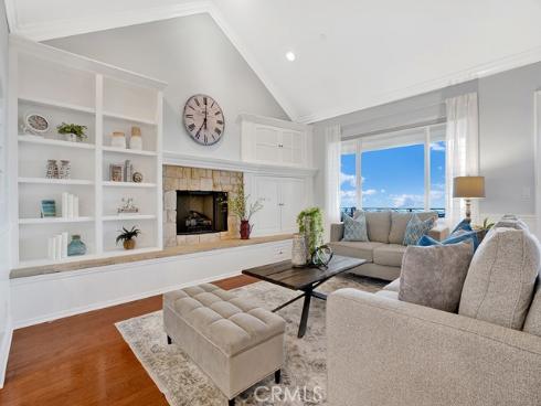 12272 Media Panorama , North Tustin, CA