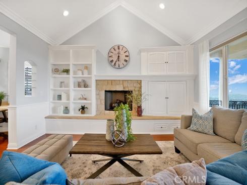 12272 Media Panorama , North Tustin, CA