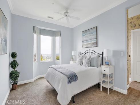 12272 Media Panorama , North Tustin, CA