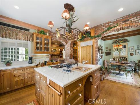 10821  Bronco   Circle, North Tustin, CA