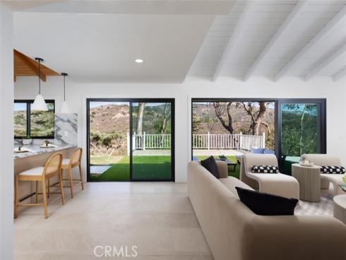 10141 Overhill Drive, North Tustin, CA