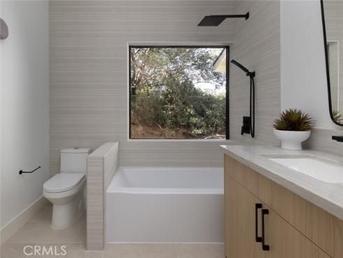 10141 Overhill Drive, North Tustin, CA