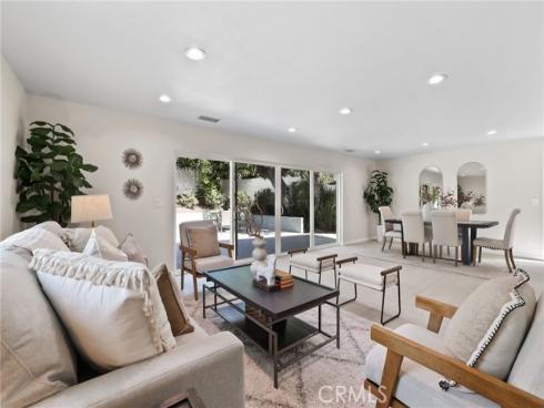 19201  Barrett   Lane, North Tustin, CA