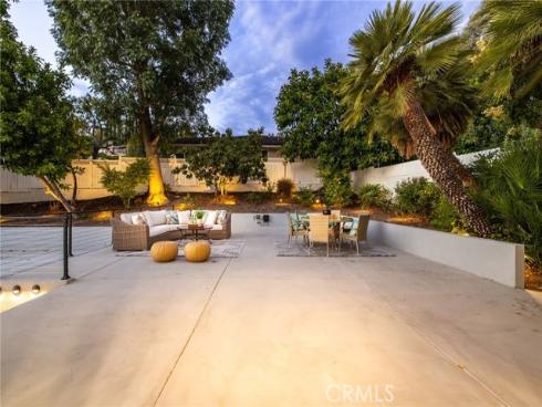 19201  Barrett   Lane, North Tustin, CA