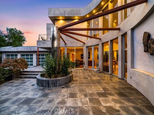 10182 Cowan Heights Drive, North Tustin, CA