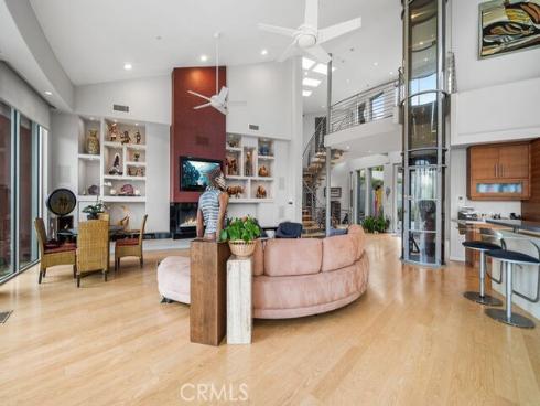 10182 Cowan Heights Drive, North Tustin, CA