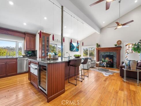 12782  Periwinkle  , North Tustin, CA