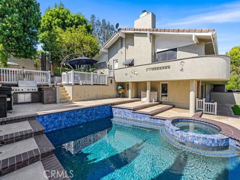 12782  Periwinkle  , North Tustin, CA