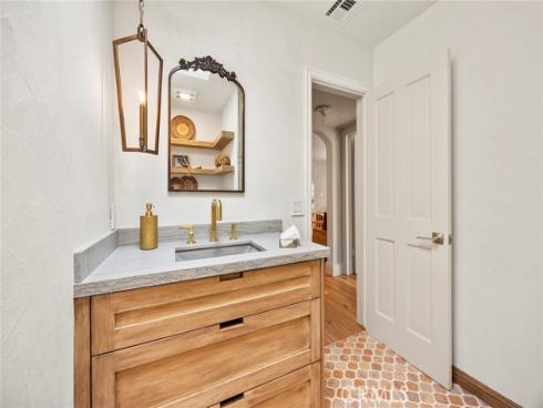 10162  La Sierra  , North Tustin, CA