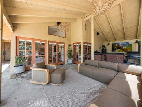 10162  La Sierra  , North Tustin, CA