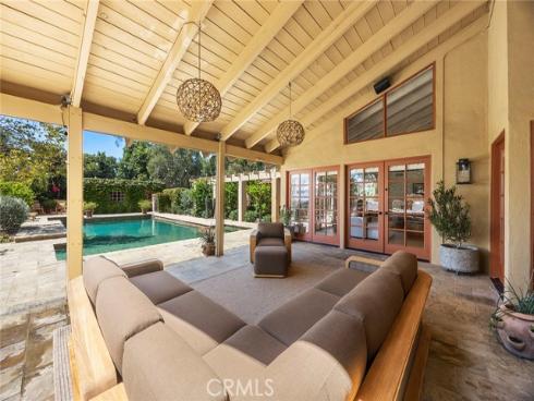 10162  La Sierra  , North Tustin, CA