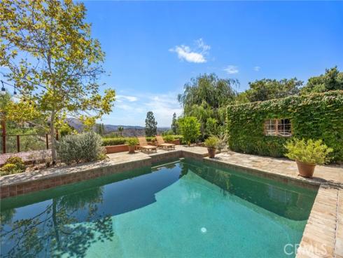 10162  La Sierra  , North Tustin, CA