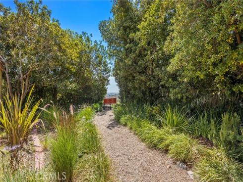 10162  La Sierra  , North Tustin, CA