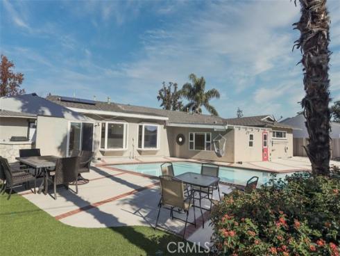 17922  Romelle Ave  , North Tustin, CA