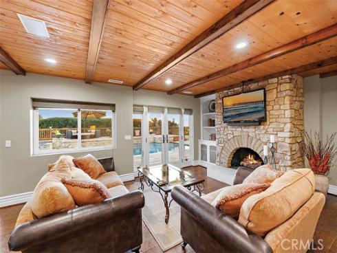 1542  La Loma  , North Tustin, CA