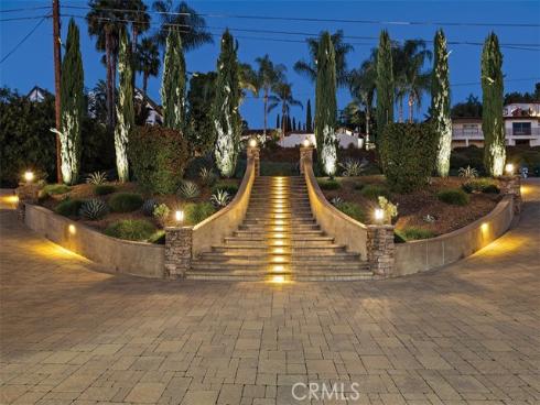 1542  La Loma  , North Tustin, CA