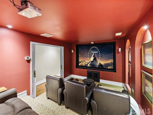 1542  La Loma  , North Tustin, CA