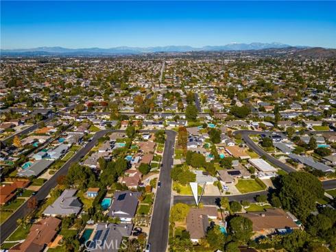 13382 Mount Hood Drive, North Tustin, CA