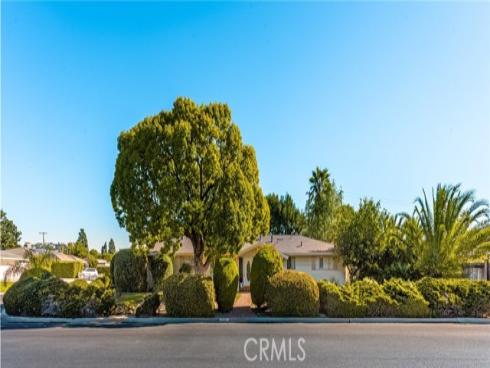 13382 Mount Hood Drive, North Tustin, CA