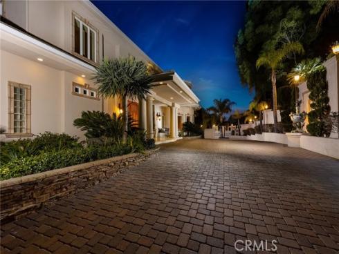 10322 Saint Charles Way, North Tustin, CA