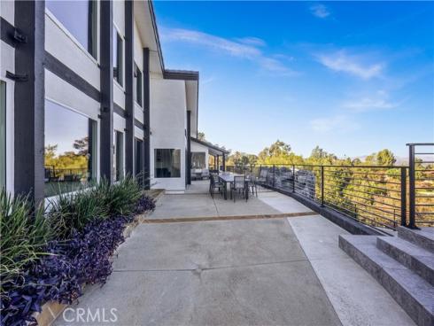 1711  Sirrine  , North Tustin, CA