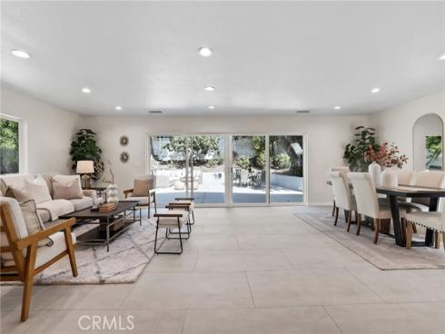 19201 Barrett Lane, North Tustin, CA