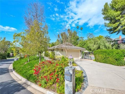 10471 Brightwood Drive, North Tustin, CA