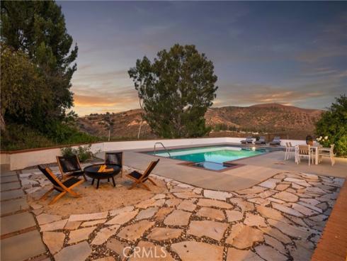 10181 Overhill Drive, North Tustin, CA