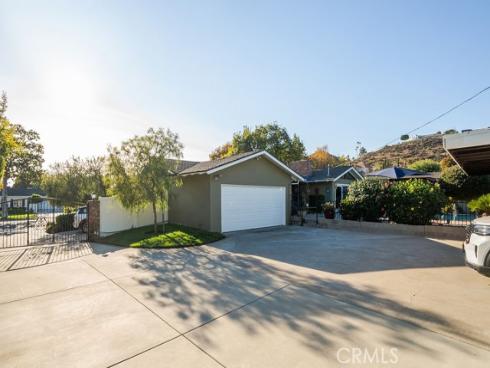 2011  Redberry  , North Tustin, CA