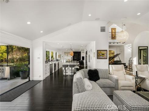 9821  Brentwood   Drive, North Tustin, CA