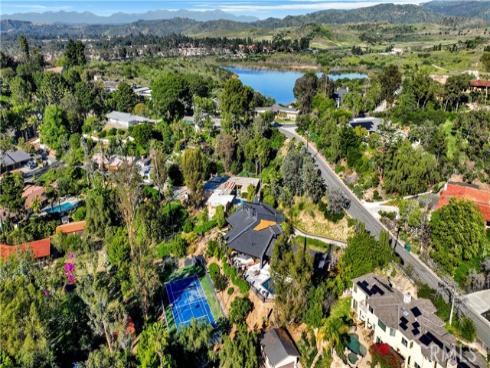 9752  Rangeview  , North Tustin, CA