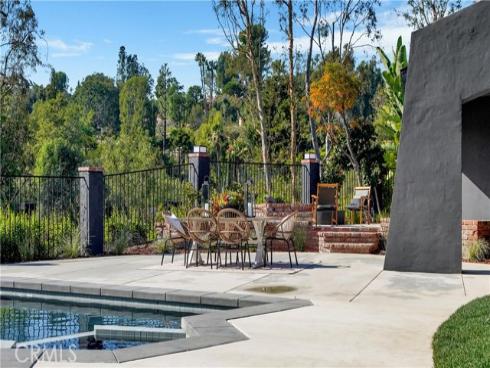 9752  Rangeview  , North Tustin, CA