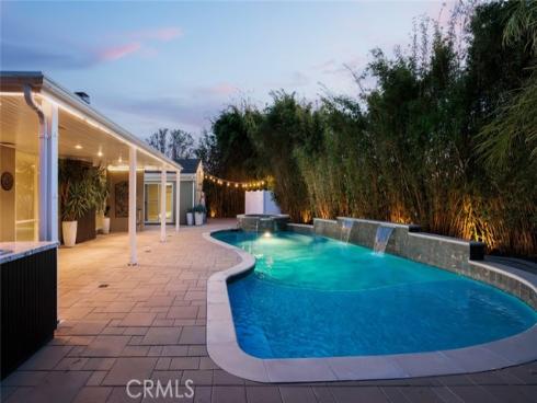 1032  Saint John   Place, North Tustin, CA