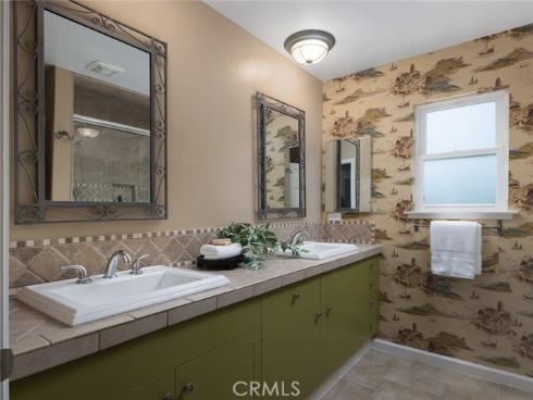 1032  Saint John   Place, North Tustin, CA