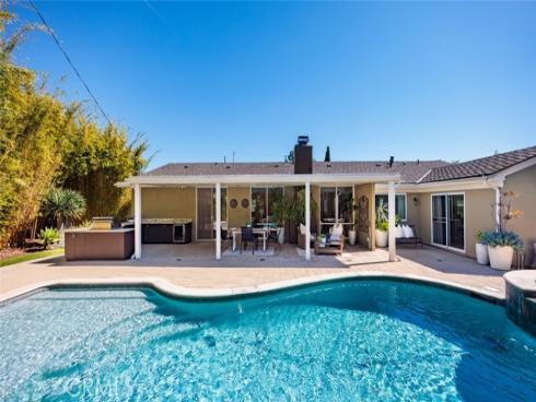 1032  Saint John   Place, North Tustin, CA