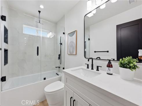 12811  Chaplet  , North Tustin, CA