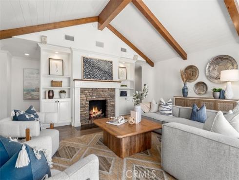 13161  Sandhurst  , North Tustin, CA