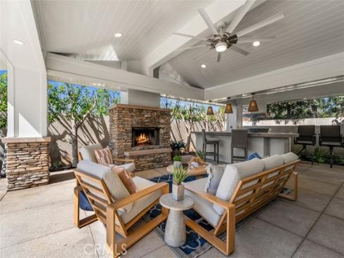 13161  Sandhurst  , North Tustin, CA