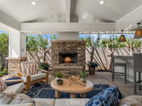 13161  Sandhurst  , North Tustin, CA