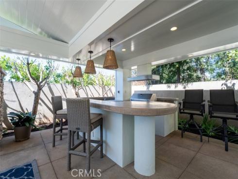 13161  Sandhurst  , North Tustin, CA