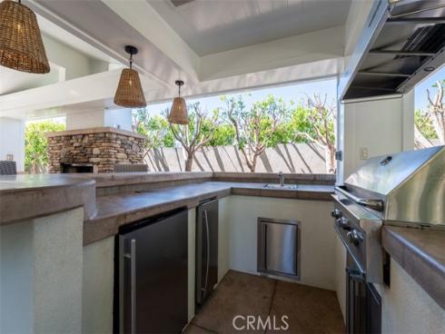 13161  Sandhurst  , North Tustin, CA