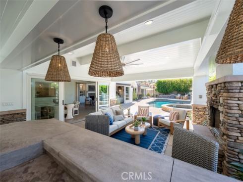 13161  Sandhurst  , North Tustin, CA