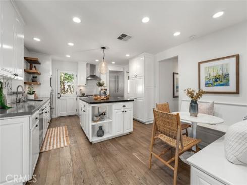 13161  Sandhurst  , North Tustin, CA