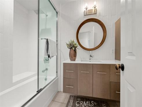 13161  Sandhurst  , North Tustin, CA