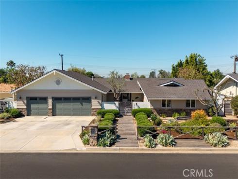 13161  Sandhurst  , North Tustin, CA