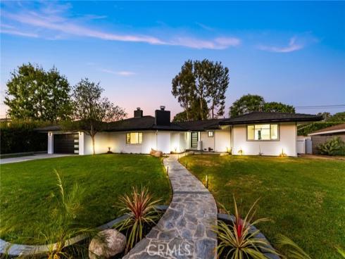 1271  Brittany Cross  , North Tustin, CA