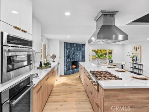 1271  Brittany Cross  , North Tustin, CA