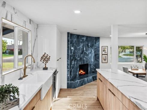 1271  Brittany Cross  , North Tustin, CA