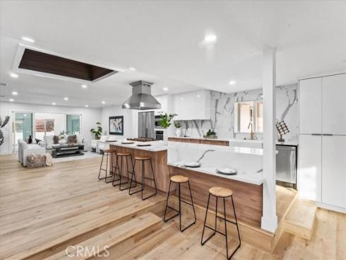 1271  Brittany Cross  , North Tustin, CA